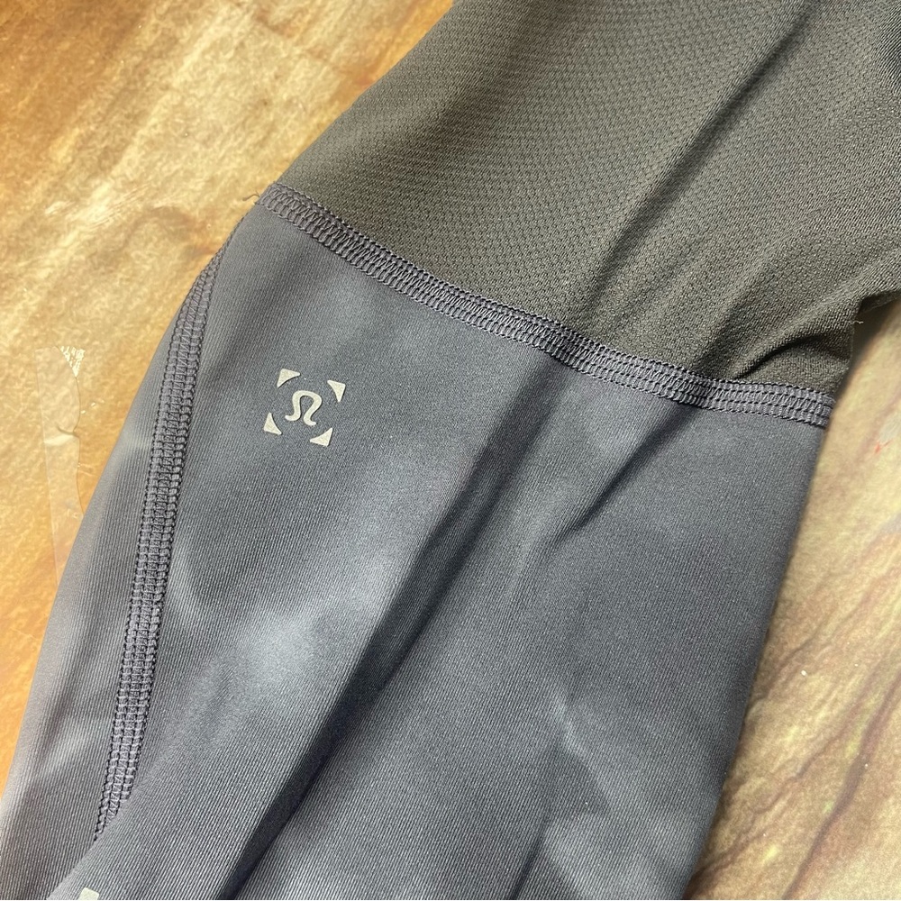 Men's Lululemon Black marbled Athletic Pants. Medium. - Picture 4 of 6